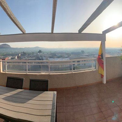 Atico duplex con vistas.