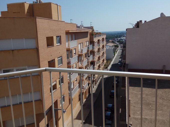 SEMI-NEW APARTMENT WITH GOOD VIEWS TO THE BEACH