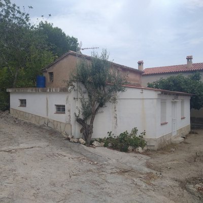 Vivienda de campo, legal. en medio de un parque natural.