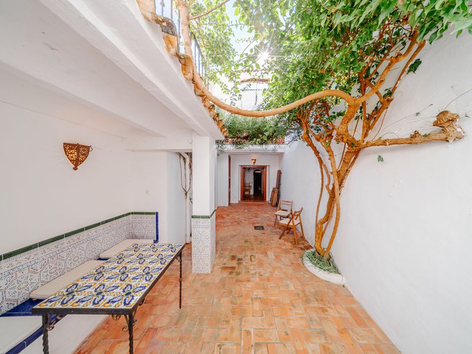 Encantadora casa de pueblo completamente reformada.