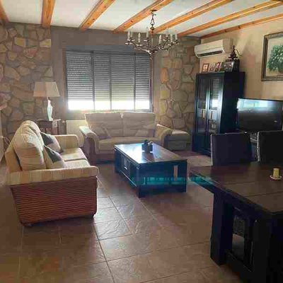 Casa con todas las comodidades y parcela en Benisiva