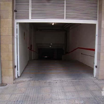 Garage in Pego